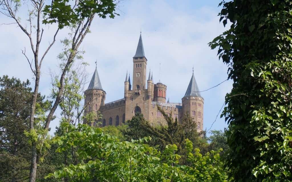 ドイツ三大名城｜ホーエンツォレルン城への行き方（アクセス）や絶景